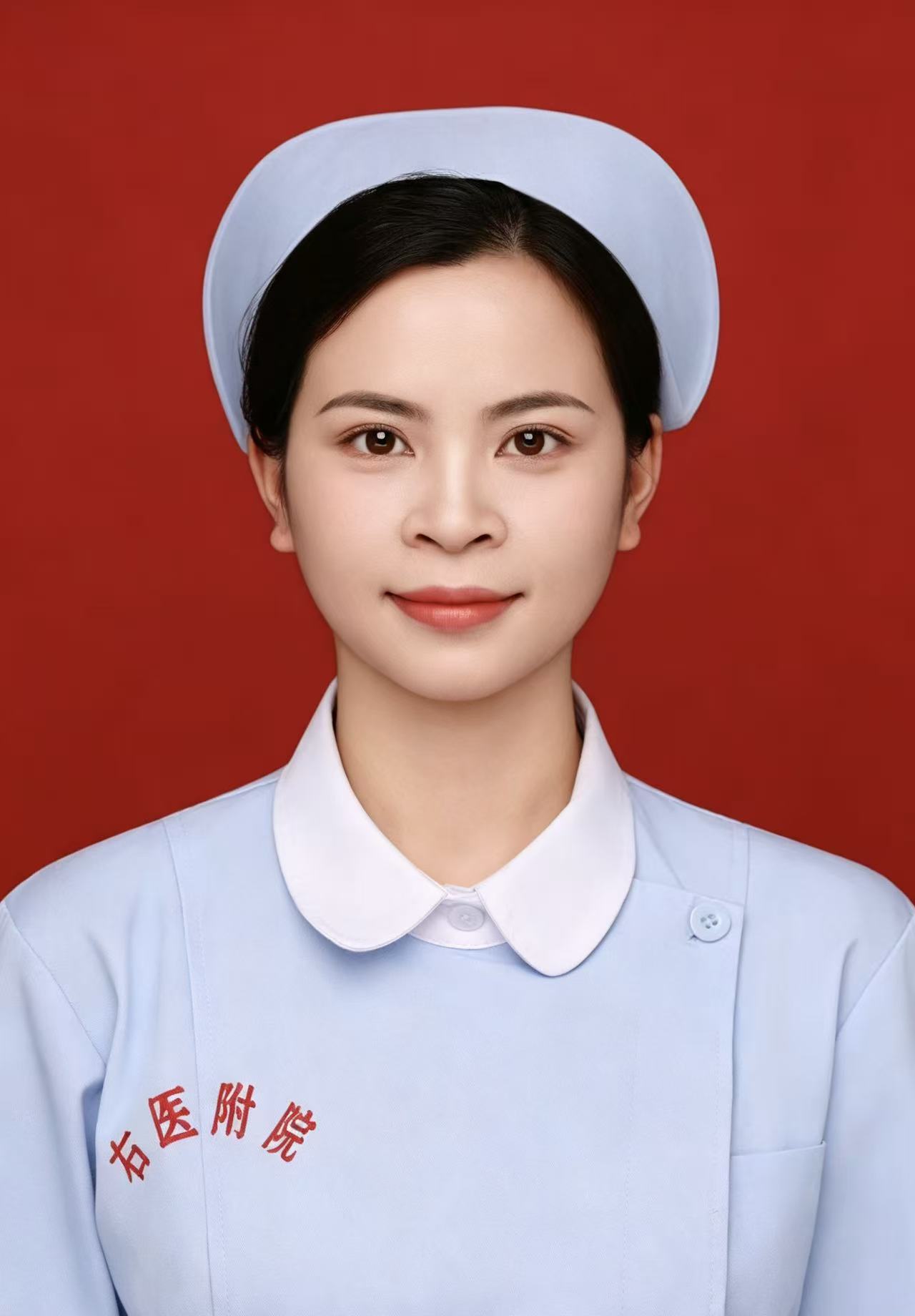 何彩坚