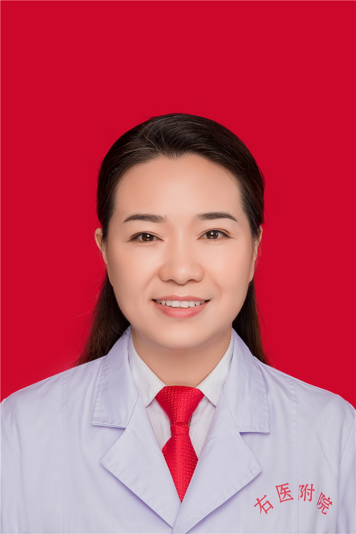 罗春英
