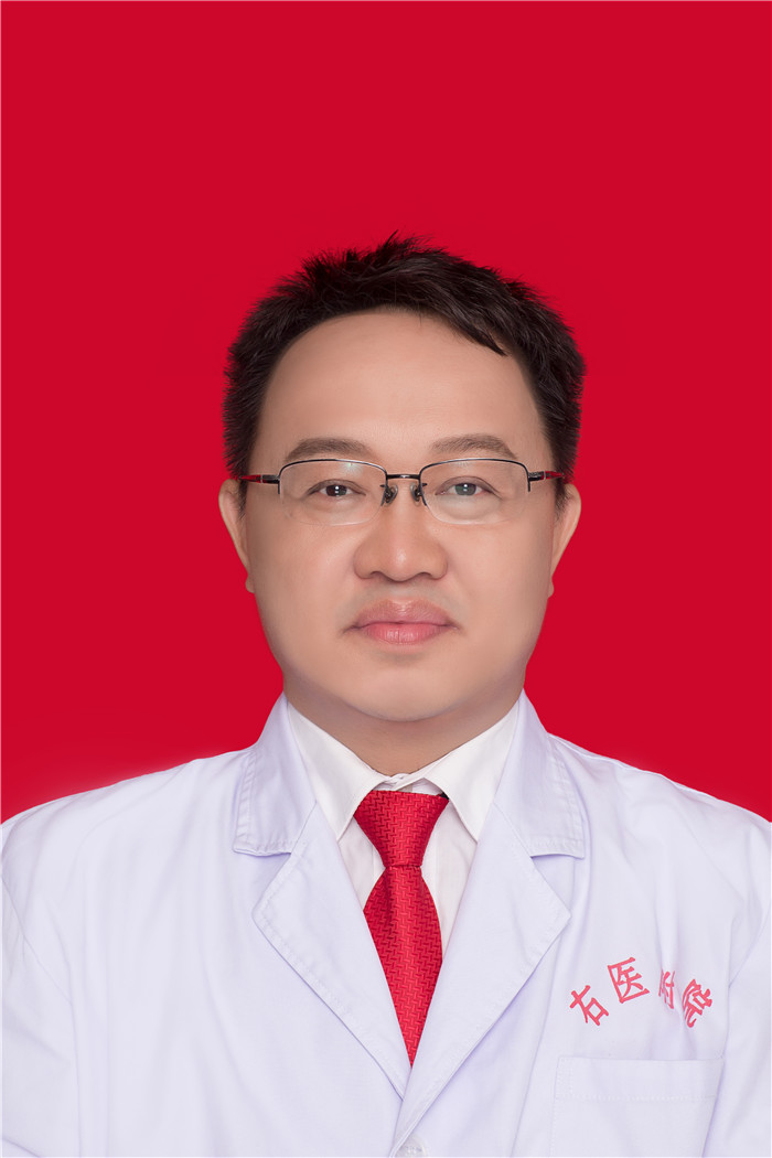 黄德尤