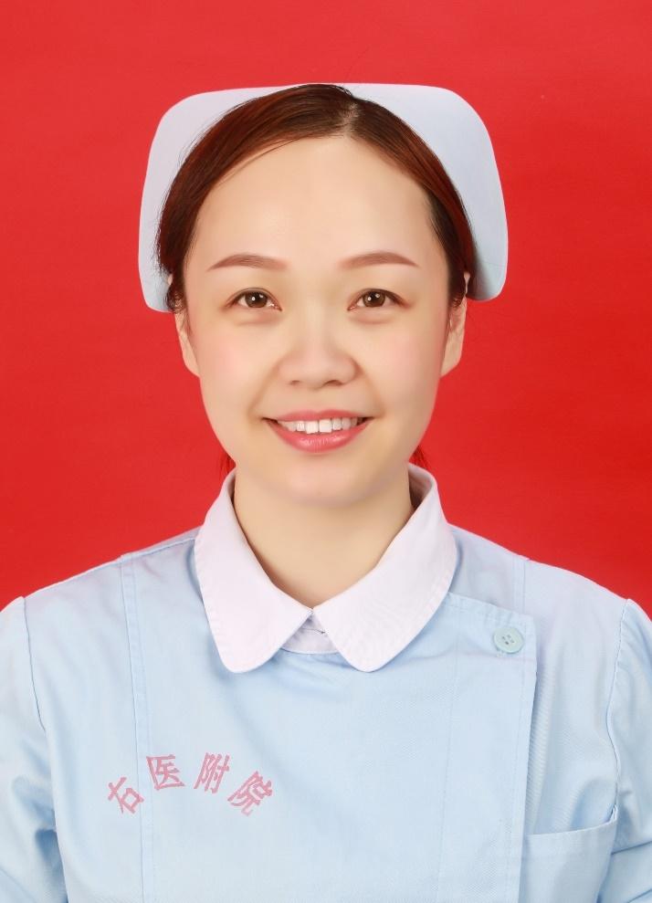 周莹