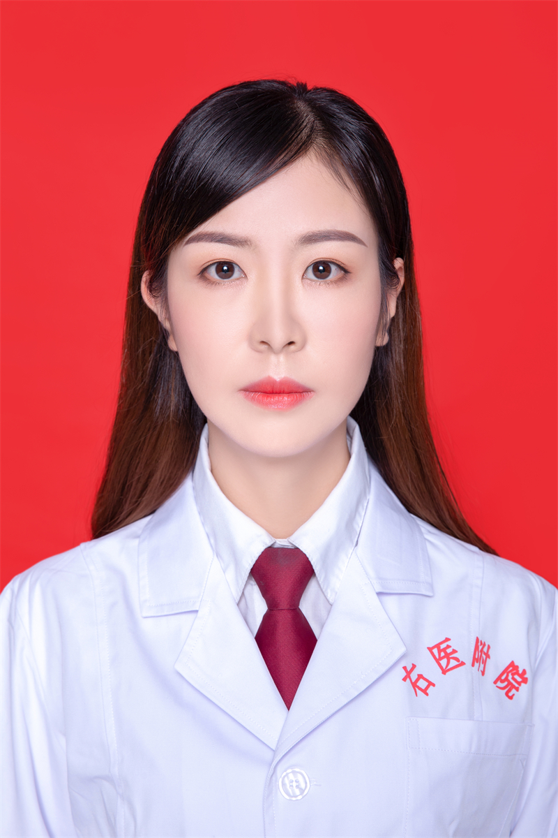 黄蕾
