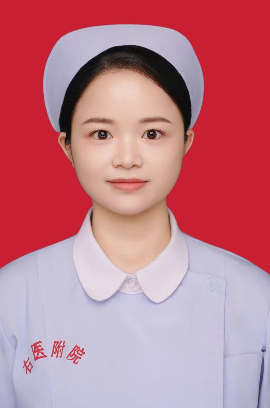 韦红英
